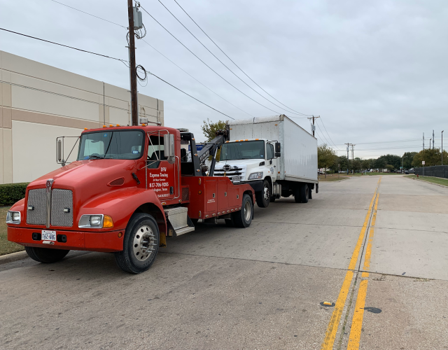 Express Towing Arlington 4