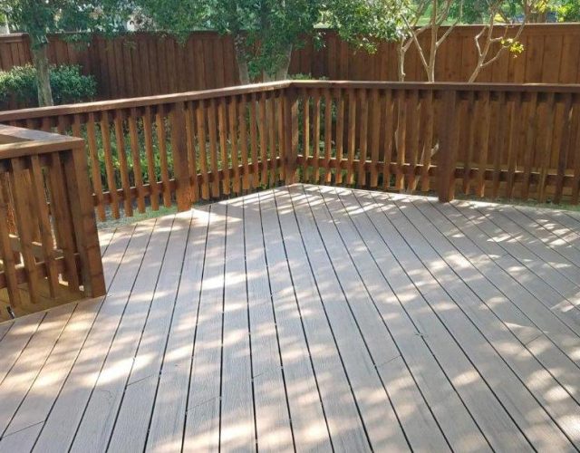 Northlake fence and deck 3