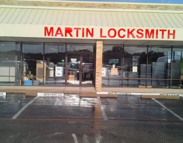 Martin Locksmith 6