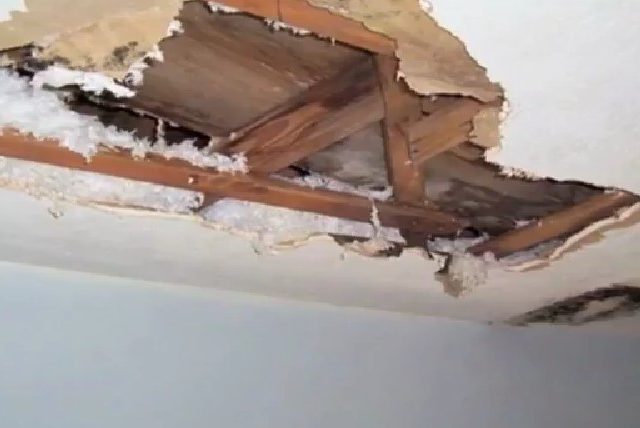 Water Damage Restoration Team-Bedford 5