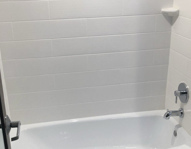 Bath Tub Repair n Refinish 6