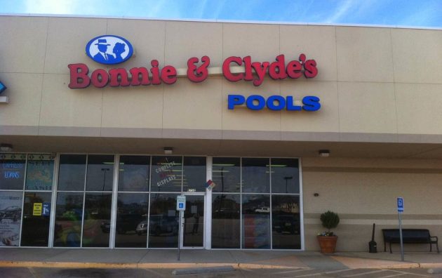 Bonnie & Clydes Pools and Spas 6