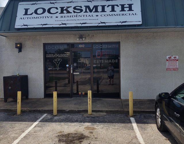 Bryan & Sons Locksmith 2