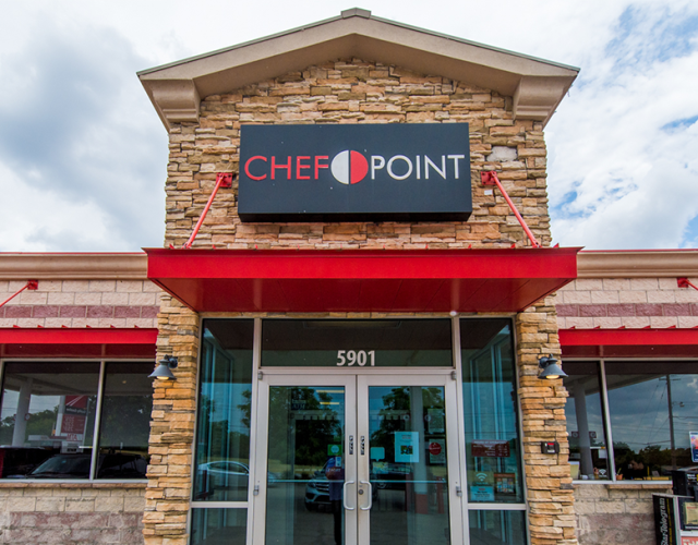 Chef Point Bar & Restaurant 5