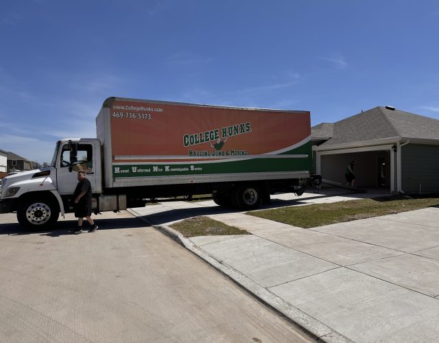 College Hunks Hauling Junk and Moving Carrollton (Dallas) 6