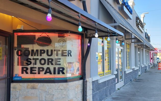 Computer Store 6