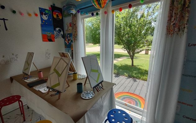 creARTivity Art Studio for Kids 5