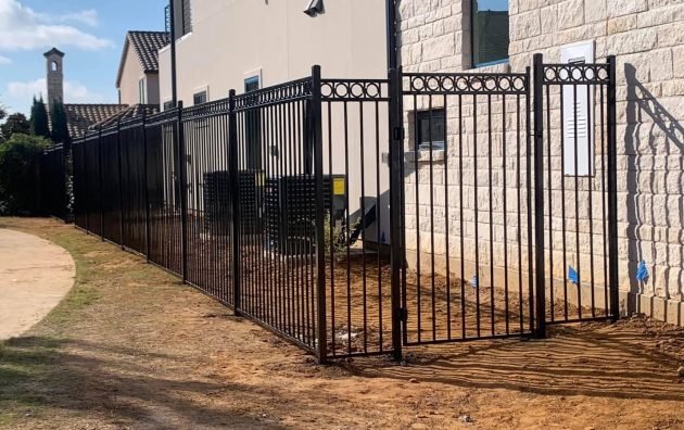 Fence Replacement | EXTRAORDINARY FENCE & PATIOS 6