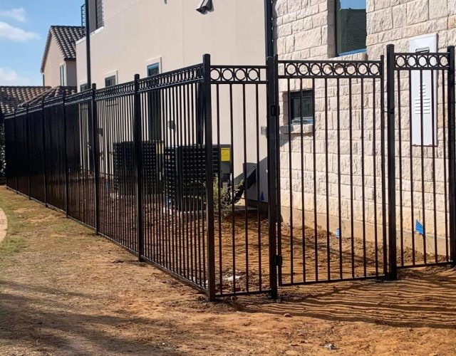 Fence Replacement | EXTRAORDINARY FENCE & PATIOS 6