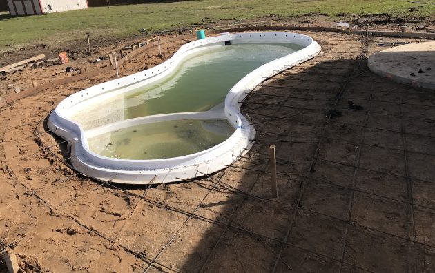 Flint Stone Pool and Concrete 6