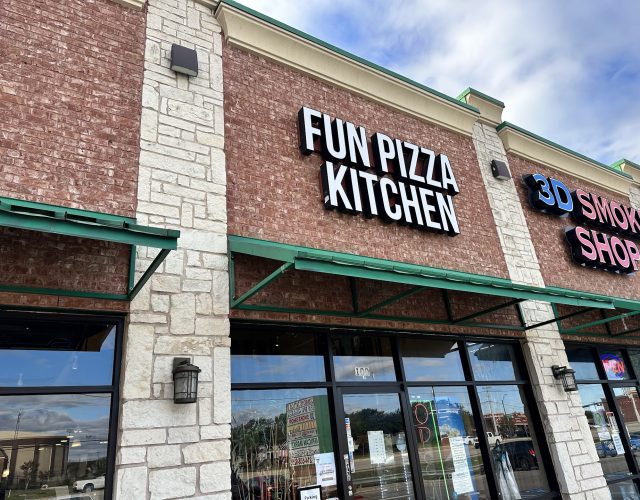 Fun Pizza Kitchen 6