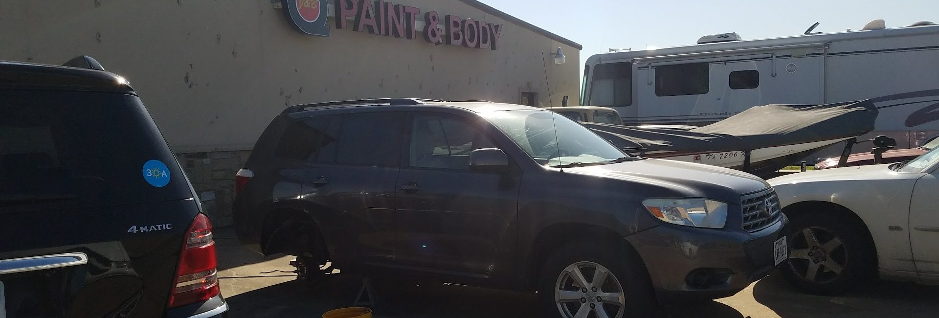 J and B Paint And Body Shop 2