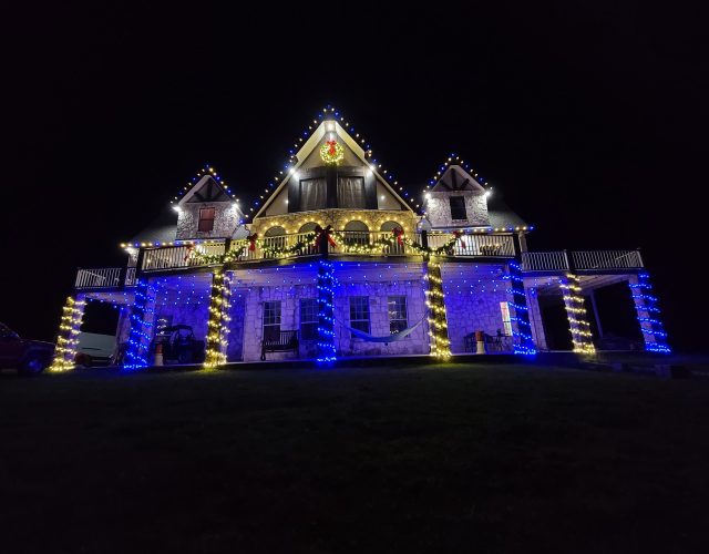 Jolly Holiday Lights 3