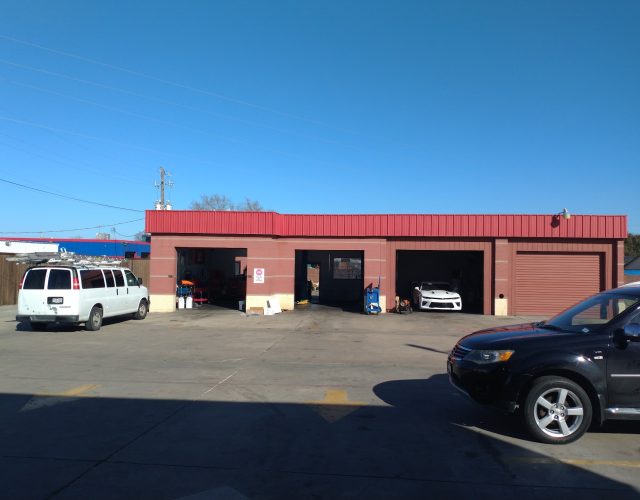 Kwik Kar Oil Change & Auto Care 3