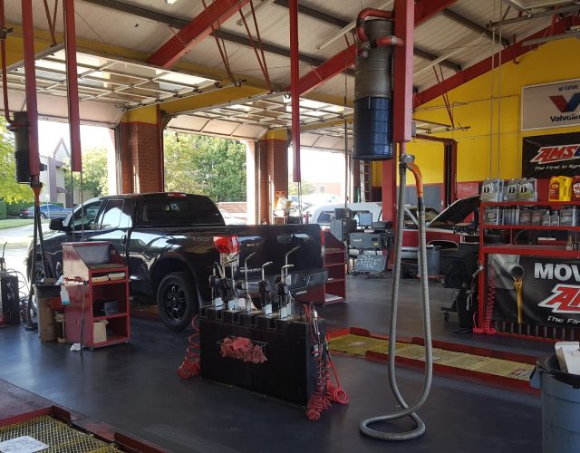 Kwik Kar Oil Change & Auto Care of Colleyville 4