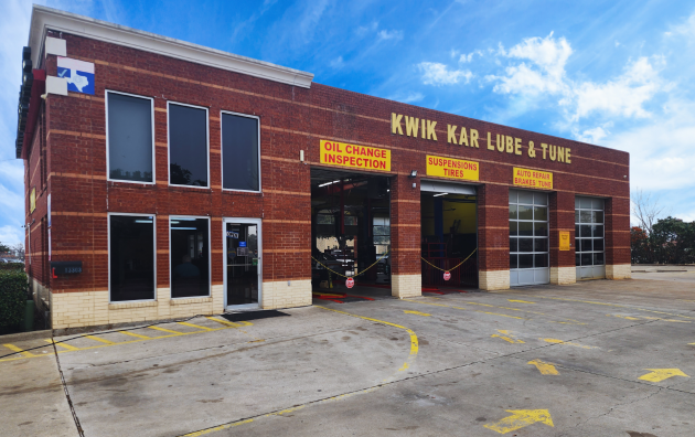 Kwik Kar Oil Change & Auto Care of Farmers Branch 6