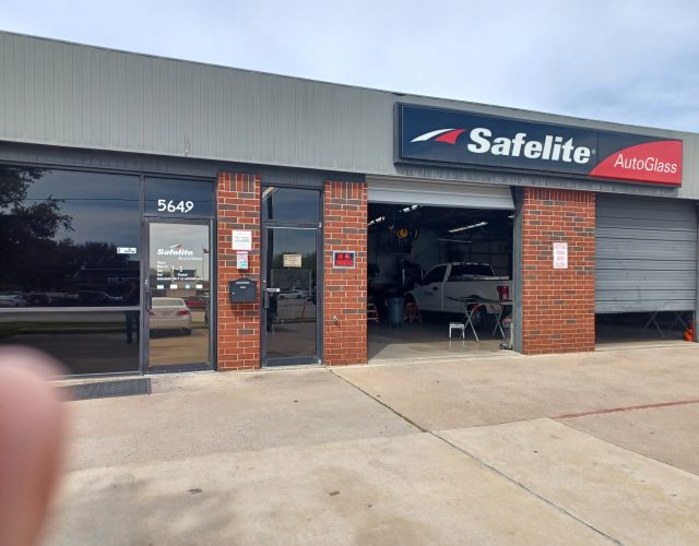 Safelite AutoGlass 2