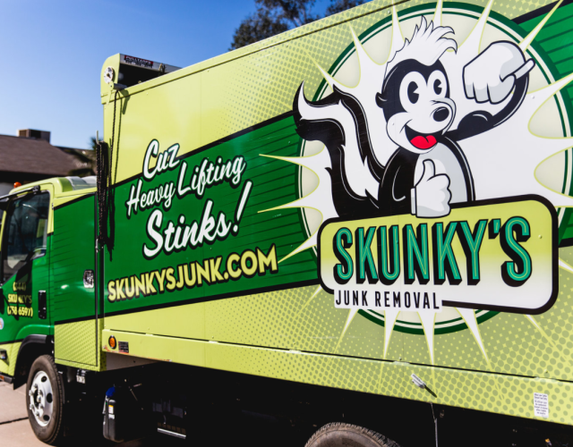 Skunky’s Junk Removal Inc. 3