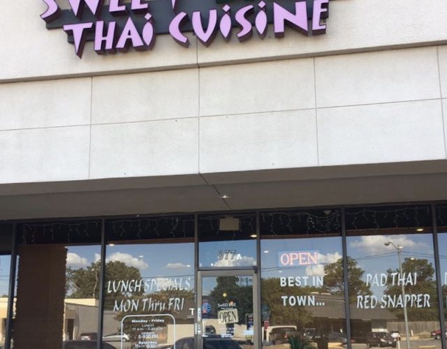 Sweet Basil Thai Cuisine 4